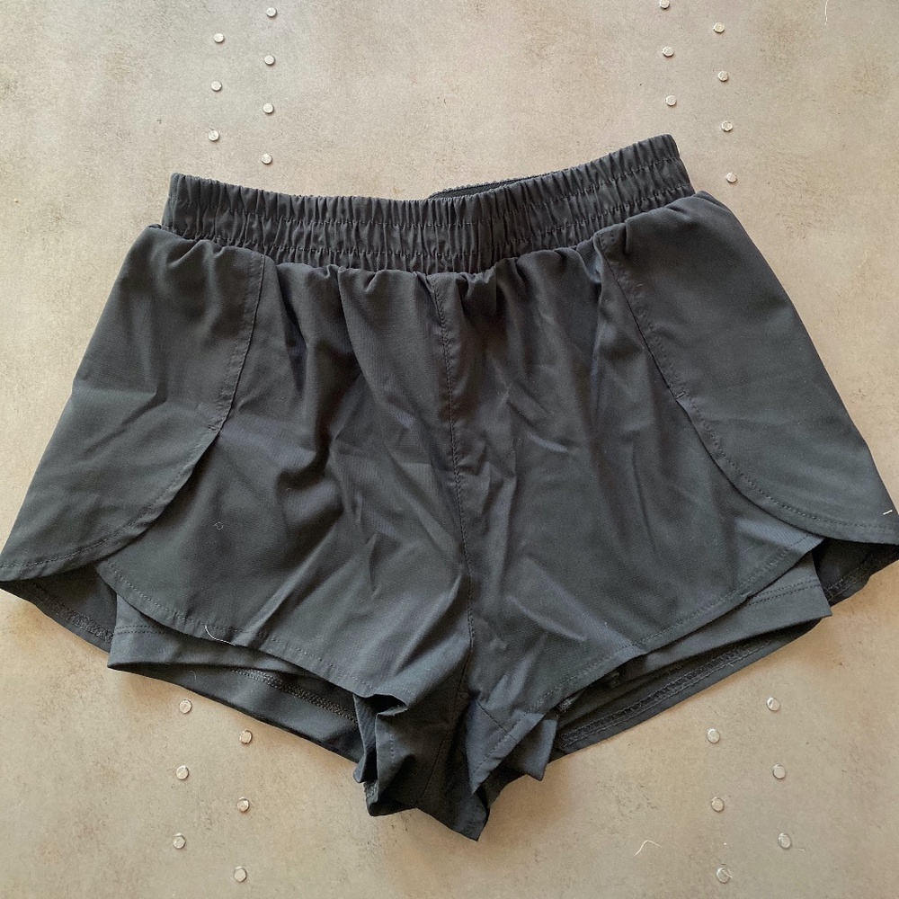 Girlfriend Collective Black Trail Short